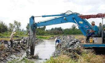 Bốn gói thầu xây mương thoát nước do Ban Quản lý dự án đầu tư xây dựng tỉnh Bình Phước làm bên mời thầu. Ảnh: Tường Lâm