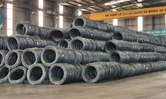  Sản phẩm thép xây dựng phục vụ thị trường trong nước và xuất khẩu của Công ty Cổ phần thép Việt Đức (Vĩnh Phúc). (Ảnh: Nguyễn Trọng Lịch/TTXVN)