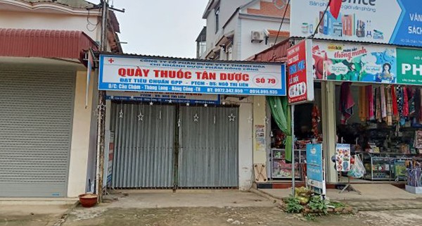 Quầy thuốc ở xã Thăng Long, huyện Nông Cống đã đóng cửa sau khi phát hiện "thổi" giá khẩu trang.