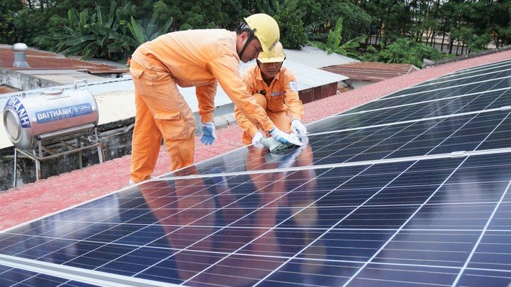 Tổng công ty Điện lực Miền Nam: Tạo thuận lợi tối đa cho khách hàng sử dụng điện mặt trời mái nhà
