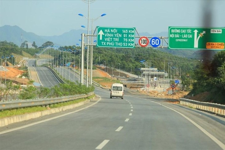 Cử tri kiến nghị đầu tư xây dựng cao tốc nối Hà Giang - Tuyên Quang trước năm 2030
