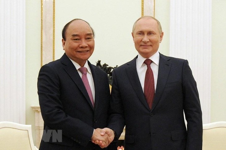 Chủ tịch nước Nguyễn Xuân Phúc và Tổng thống Nga Putin đánh giá quan hệ chính trị - ngoại giao Việt Nam - Nga có độ tin cậy chiến lược cao