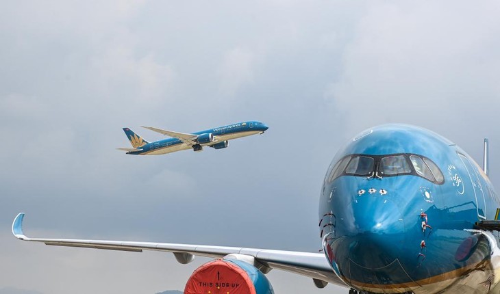 Việc khôi phục đường bay quốc tế nhằm giúp các doanh nghiệp hàng không khắc phục khó khăn