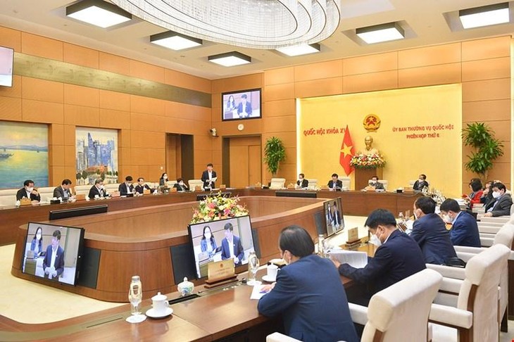 Tại phiên họp thứ 6 (tháng 12/2021), Ủy ban Thường vụ Quốc hội cho ý kiến về việc chuẩn bị Kỳ họp bất thường của Quốc hội 