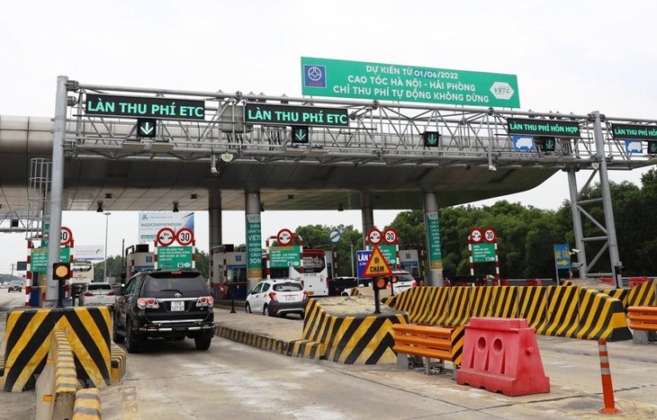 Từ ngày 1/6, cao tốc Hà Nội-Hải Phòng sẽ chỉ tiến hành thu phí tự động không dừng. Ảnh: Vietnam+
