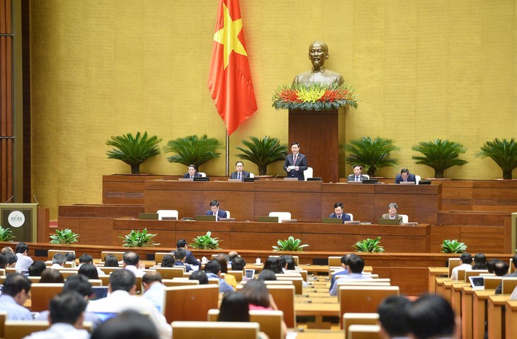 Chủ tịch Quốc hội Vương Đình Huệ điều hành Phiên họp ngày 9/6/2022
