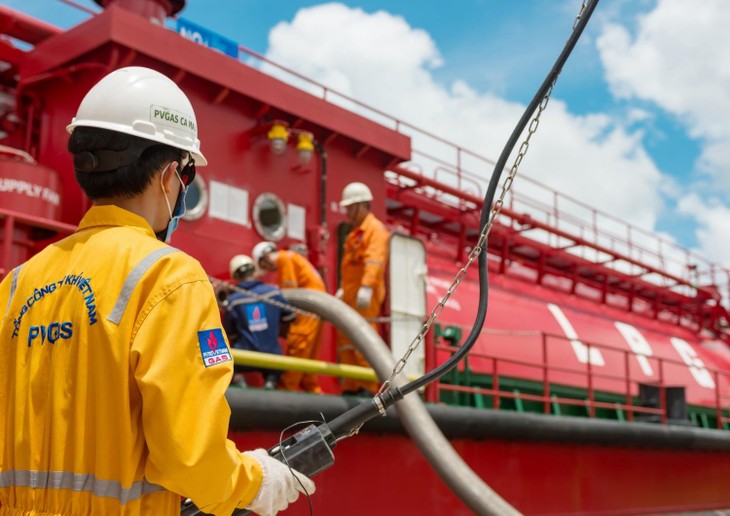 Giá dầu leo cao giúp PV GAS lãi 6 tháng 2022 tăng 59%