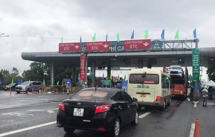 Hai tuyến cao tốc Đà Nẵng-Quảng Ngãi và Nội Bài-Lào Cai sẽ chỉ thu phí không dừng. Ảnh: Vietnam+