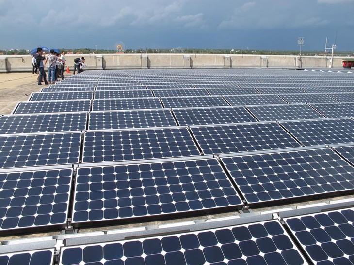 Phấp phỏng dự án pin mặt trời 1 tỷ USD tại Bắc Giang