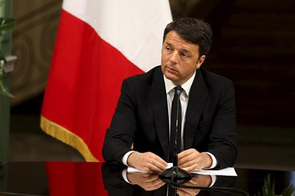 Thủ tướng Italy - Matteo Renzi sẽ từ chức nếu người dân bỏ phiếu phản đối. Ảnh: Reuters