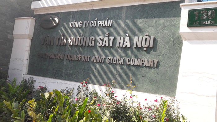 Sau khi cổ phần hóa, Công ty CP Vận tải đường sắt Hà Nội chỉ được quản lý và sử dụng hơn 64.000 m2 đất so với 559.944 m2 trước đó. Ảnh: Việt Ba