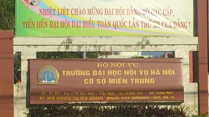 Bên mời thầu cho rằng, địa điểm phát hành HSMT (Quảng Nam) cách xa Trụ sở chính của Bên mời thầu ở Hà Nội (địa điểm xuất bản HSMT) là nguyên nhân gián đoạn phát hành HSMT