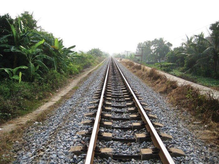 “Kích cầu” xã hội hóa đầu tư hạ tầng đường sắt