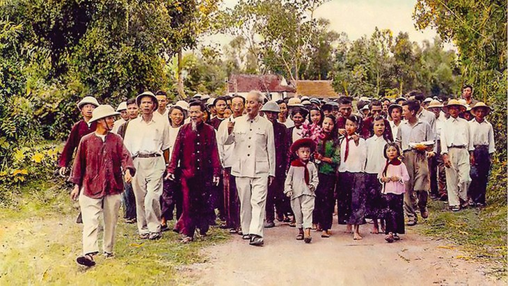 Hạt nhân, nguồn gốc sâu xa và chủ yếu của sức mạnh dân tộc theo chỉ dẫn của Chủ tịch Hồ Chí Minh chính là tinh thần đại đoàn kết dân tộc dựa trên sự thống nhất về lợi ích căn bản (Ảnh tư liệu).