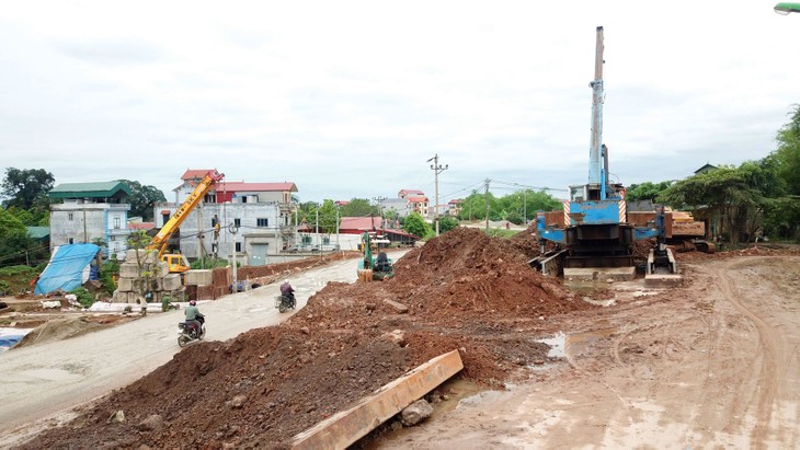 Từ tháng 11/2016 đến nay, Công ty TNHH Xây dựng và Thương mại Linh Nam được công bố trúng 16 gói thầu trên địa bàn tỉnh Vĩnh Phúc. Ảnh: Tiên Giang