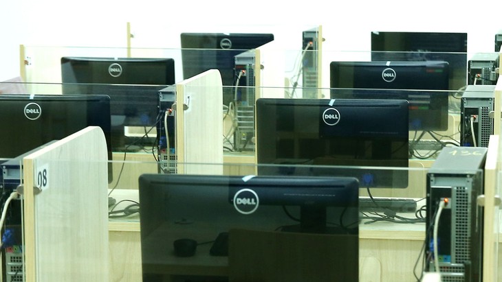 Gói thầu Mua sắm máy vi tính để bàn các loại theo phương thức tập trung năm 2020 tại Bình Thuận có giá 6.232.600.000 đồng. Ảnh: Phú An