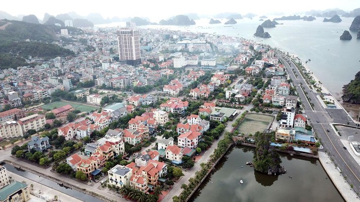 Cuộc đấu giá quyền sử dụng đất để thực hiện dự án nhà ở tại TP. Hạ Long, tỉnh Quảng Ninh thu hút 11 nhà đầu tư đăng ký tham gia. Ảnh minh họa: Nhã Chi