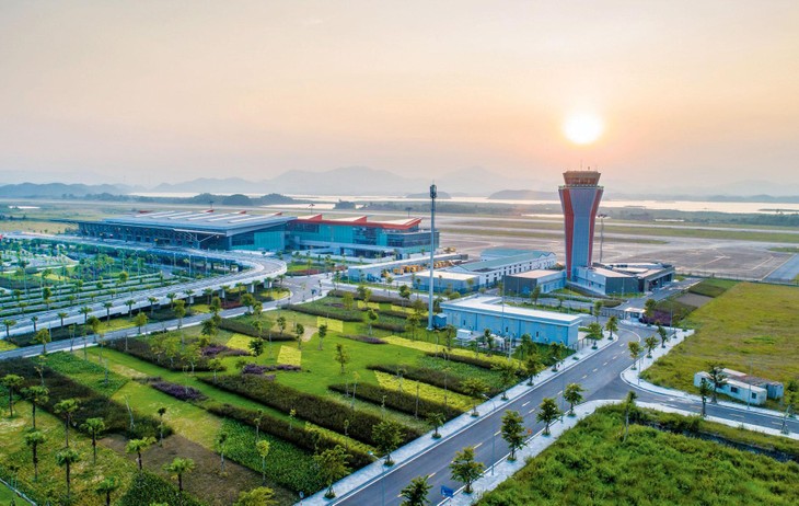 Cảng hàng không quốc tế Vân Đồn là sân bay quốc tế đầu tiên tại Việt Nam do tư nhân đầu tư. Ảnh: Tường Lâm