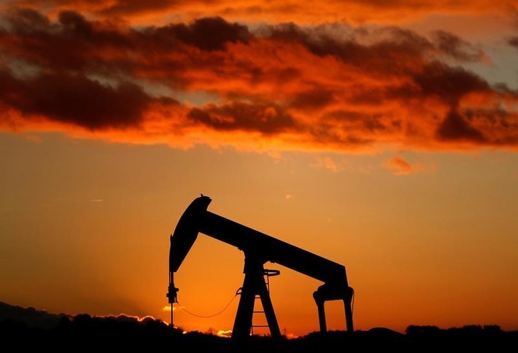 Đỉnh nào cho giá dầu trong năm 2022?