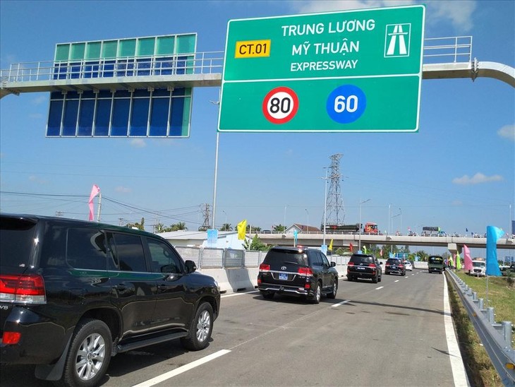 Thông xe kỹ thuật cao tốc Trung Lương - Mỹ Thuận sau hơn 10 năm triển khai