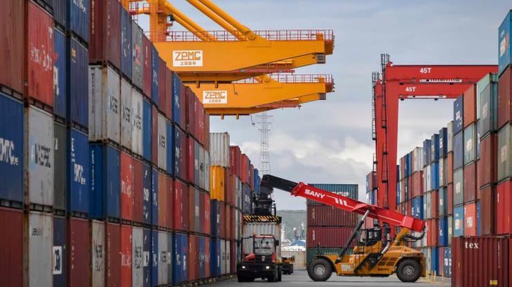 Những container hàng hoá ở cảng Vladivostok của Nga - Ảnh: Getty/CNBC