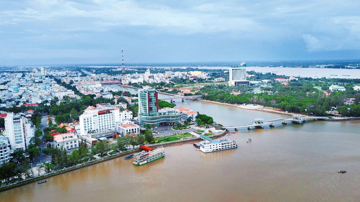 Đồng bằng sông Cửu Long được định hướng là trung tâm kinh tế nông nghiệp hiện đại, năng động, hiệu quả… Ảnh: Lê Tiên