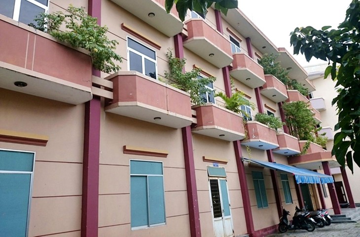 Gói thầu tại Trường Đại học Thể dục - Thể thao Đà Nẵng: Nhà thầu đề xuất giá cao nhất trúng thầu