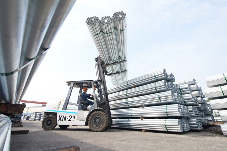 Hòa Phát xuất khẩu gần 1.000 tấn ống thép tôn mạ kẽm sang Ấn Độ