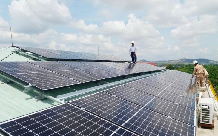Thủ tướng Chính phủ chỉ đạo rà soát các vấn đề liên quan đến phát triển điện mặt trời ở nước ta (ảnh: Internet)