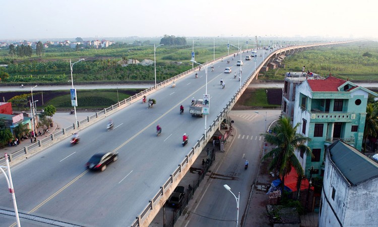 Tổng cục Đường bộ Việt Nam cho rằng, cần tăng giá trị dự toán bảo dưỡng quốc lộ, tối thiểu đạt mức bình quân chung cả năm 2017 là 50 triệu đồng/km/năm. Ảnh: Huyền Trang