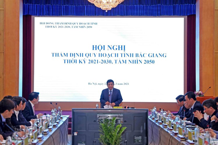 Chủ tịch Hội đồng thẩm định quy hoạch tỉnh thời kỳ 2021 - 2030, tầm nhìn đến năm 2050 chủ trì buổi họp thẩm định Quy hoạch tỉnh Bắc Giang thời kỳ 2021 - 2030, tầm nhìn đến năm 2050