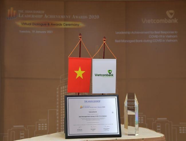 Vietcombank được trao tặng danh hiệu Ngân hàng được quản trị tốt nhất trong ứng phó với đại dịch COVID-19 ảnh 2