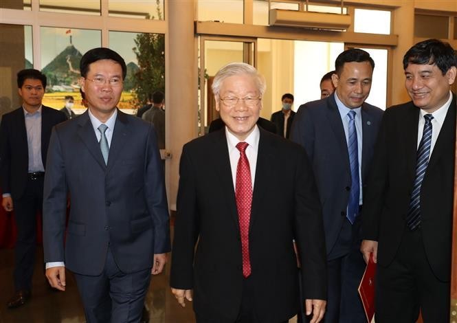Tổng Bí thư, Chủ tịch nước Nguyễn Phú Trọng trao Quyết định phân công Ủy viên Bộ Chính trị ảnh 1