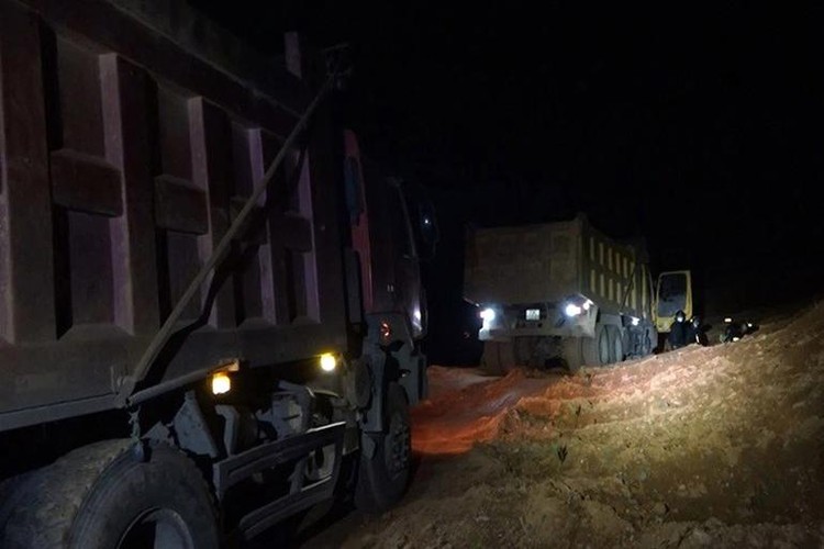 Cận cảnh mỏ khoáng sản lậu quy mô lớn vừa bị phát hiện tại Quảng Bình ảnh 5