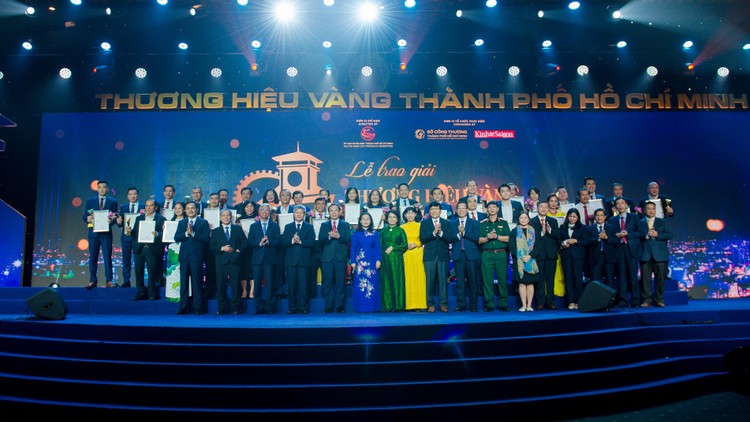 Tập đoàn Hưng Thịnh nhận giải Thương hiệu Vàng TP.HCM 2021 ảnh 4