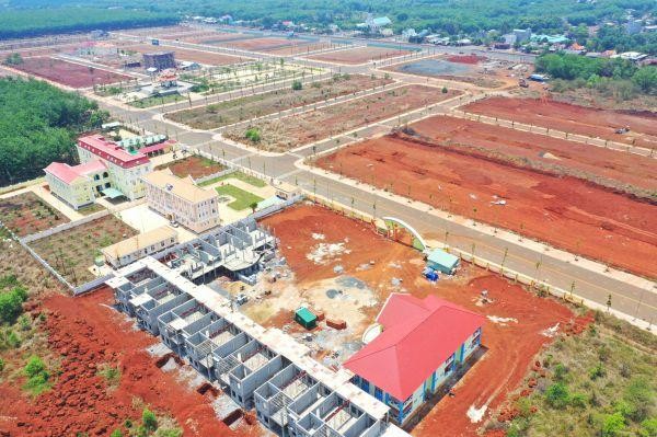 Trung tâm Dịch vụ đấu giá tài sản tỉnh Bình Phước vừa thông báo bán đấu giá quyền sử dụng 36 lô đất tại Khu TTHC huyện Phú Riềng giai đoạn 8