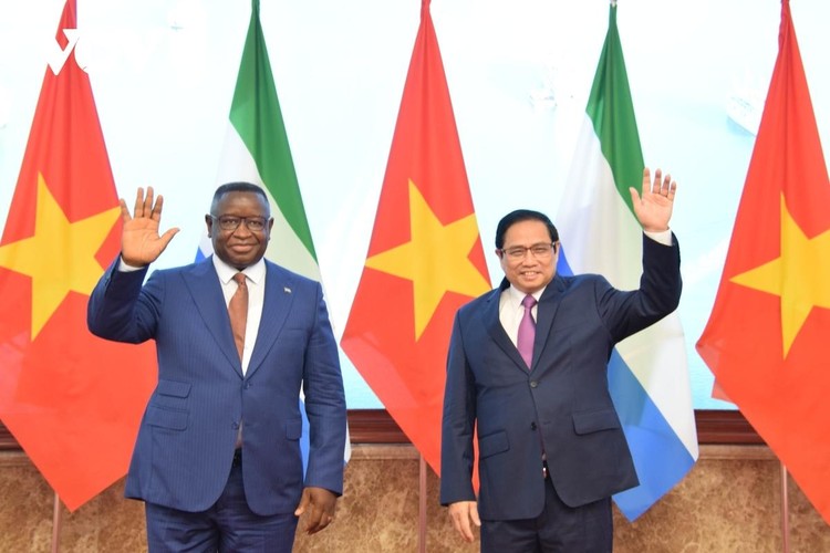 Toàn cảnh chuyến thăm chính thức Việt Nam của Tổng thống Sierra Leone và phu nhân ảnh 6
