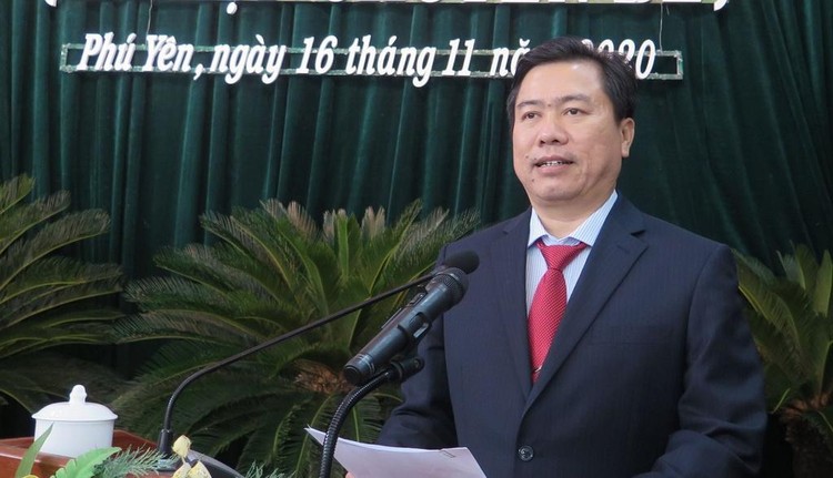 Cảnh cáo Chủ tịch UBND tỉnh Phú Yên Trần Hữu Thế ảnh 1