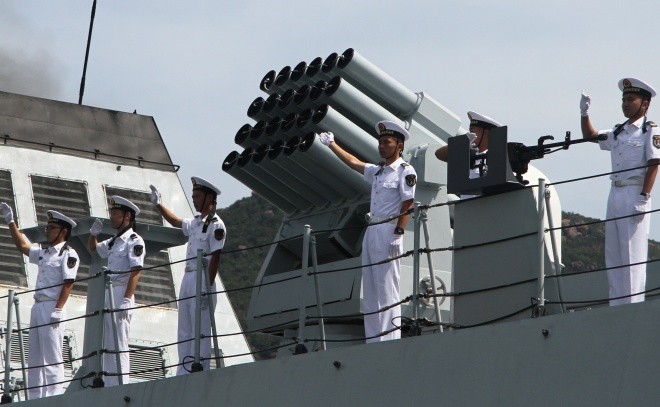 3 chiến hạm Hải quân Trung Quốc cập cảng Cam Ranh ảnh 8