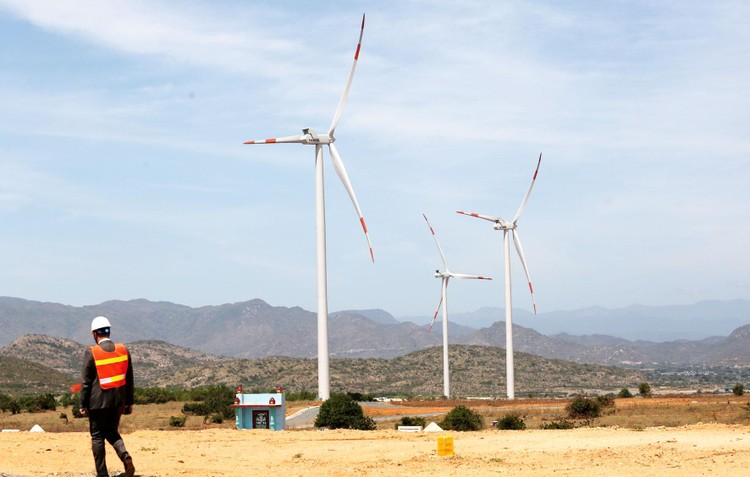 2 dự án nhà máy điện gió tại huyện Krông Búk (Đắk Lắk) có tổng quy mô công suất 100MW, sơ bộ tổng chi phí thực hiện hơn 3.500 tỷ đồng. Ảnh minh họa: Lê Tiên